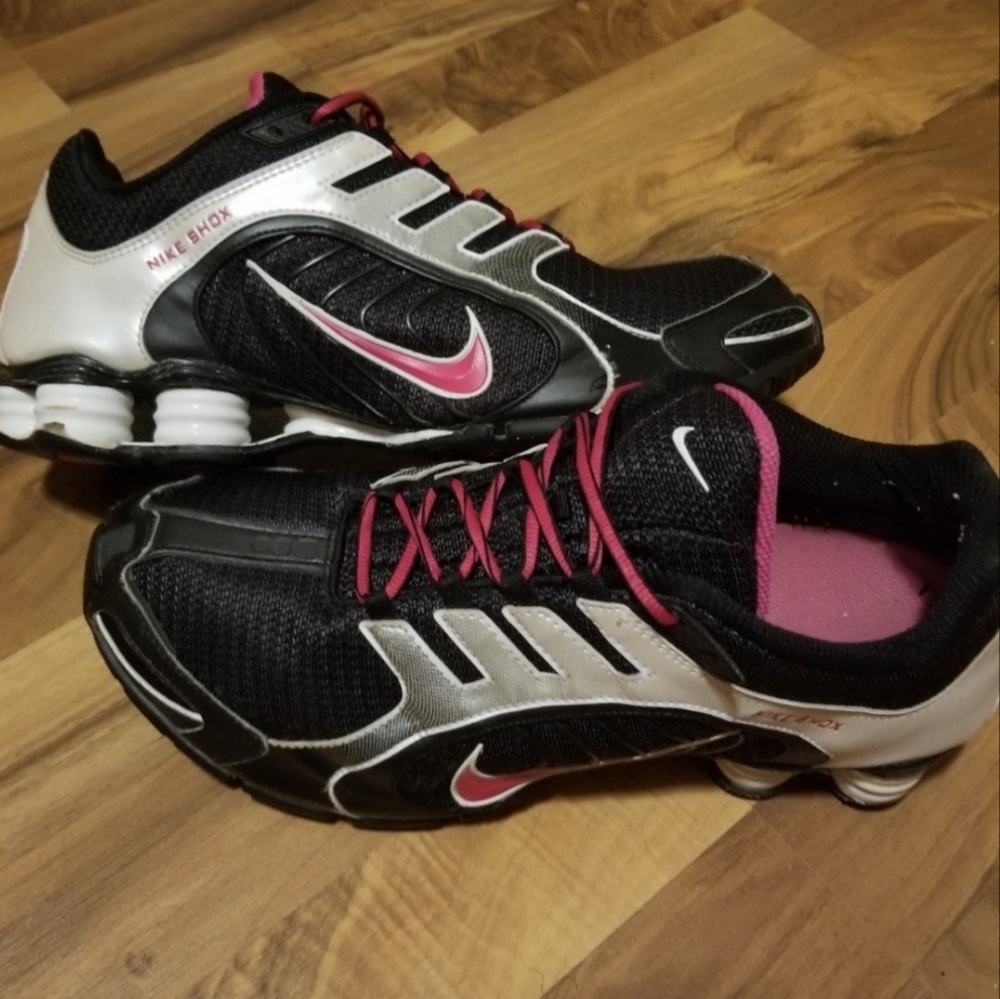 Nike shox